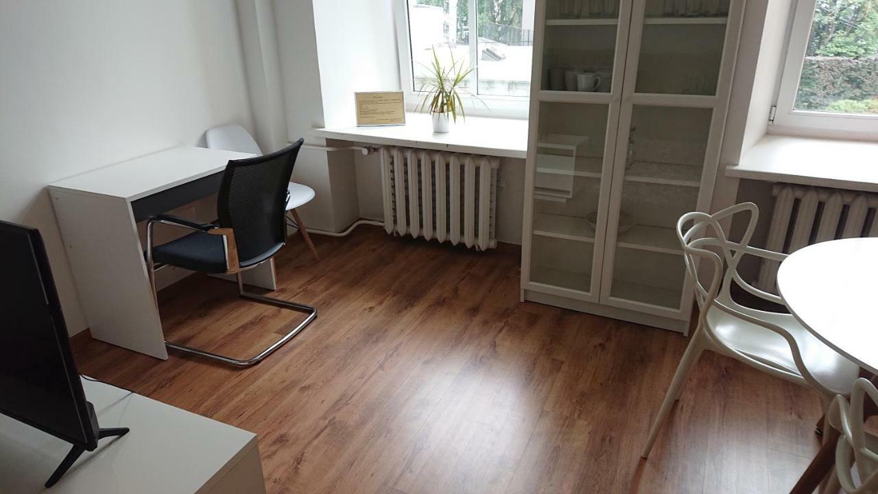 City Centre Kreutzwaldi Apartment, Free Parking Tallinn Ngoại thất bức ảnh