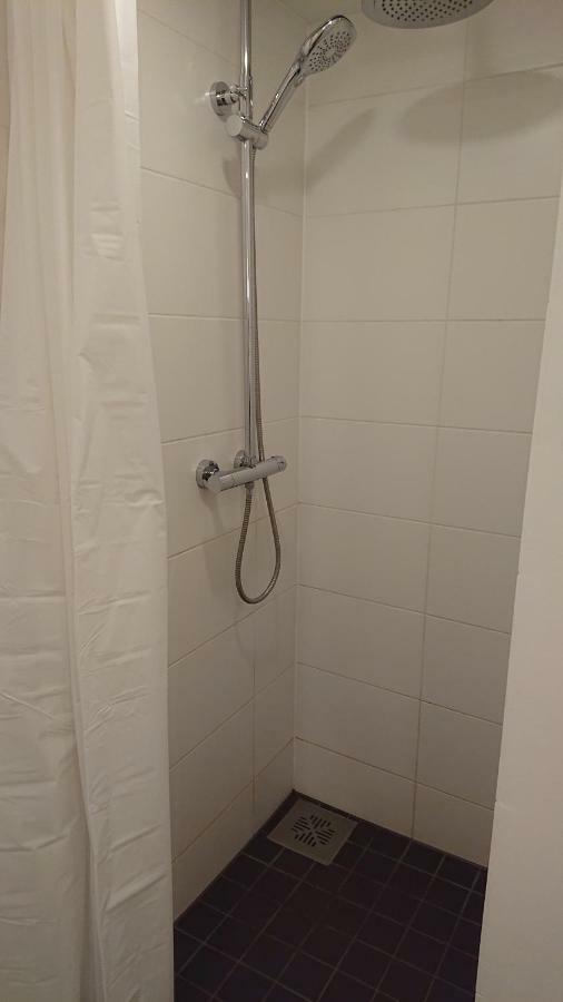 City Centre Kreutzwaldi Apartment, Free Parking Tallinn Ngoại thất bức ảnh